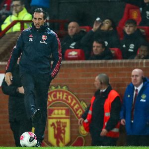 Arsenal provide the worst free kick routine vs Manchester United in the first half