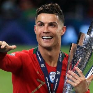 Cristiano Ronaldo credits his longevity to Paul Scholes and Ryan Giggs