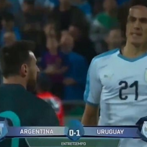 Lionel Messi Edinson Cavani fight The Argentine star was reportedly involved in a tunnel fight with Edinson Cavani