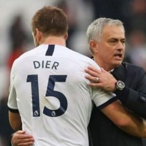 Jose Mourinho makes tactical substitution before half-time while Spurs losing 2-0