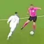 Eden Hazard brutally nutmegs referee Real Madrid's process to score goal