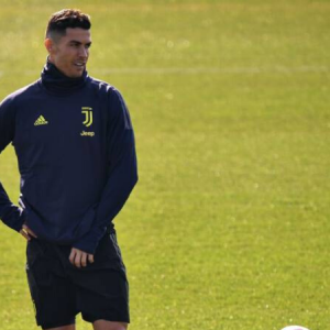 Cristiano Ronaldo loses it in Juventus training after messing up