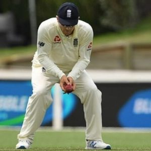 WATCH: Joe Denly drops dolly to give reprieve to Kane Williamson in Hamilton