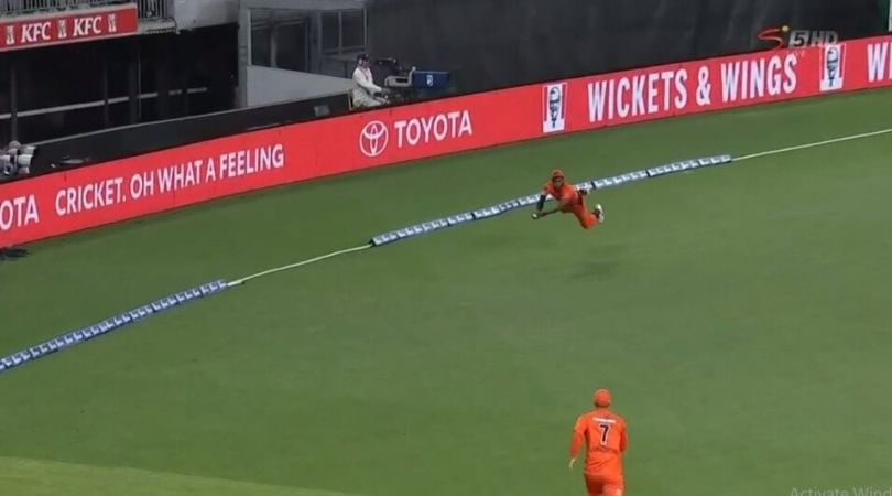 Chris Jordan catch vs Melbourne Renegades: Watch Perth Scorchers pacer grabs astonishing stunner to dismiss Daniel Christian