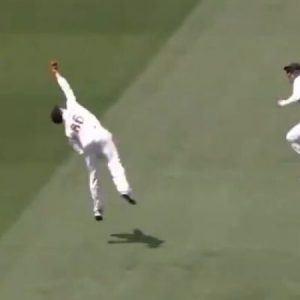 WATCH: Henry Nicholls grabs outstanding catch to dismiss Steve Smith off Neil Wagner at MCG