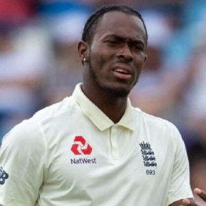 Quinton De Kock surprises Jofra Archer by hitting 3 sixes on 3 bouncers