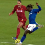 Virgil Van hilariously shouted at Moise Kean to put him off his game during the Merseyside derby