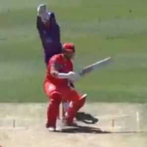 WATCH: Qais Ahmad stuns Shaun Marsh and Ben McDermott with bouncer in Big Bash League