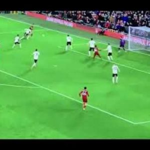 Roberto Firmino mocks Aaron Wan Bissaka with his splendid skill during last night match
