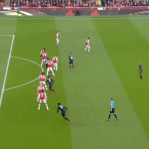 Arsenal executed the most embarrassing off-side trap vs Everton