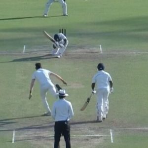 WATCH: Sarfaraz Khan plays enthralling scoop off Chirag Jani in Ranji Trophy