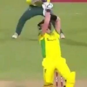 WATCH: Steve Smith hits eye-catching six over cover off Anrich Nortje in Cape Town T20I