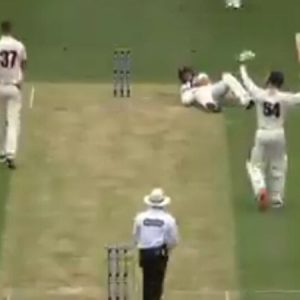 WATCH: Billy Stanlake's lethal bouncer hits Matthew Short in the shoulder in Sheffield Shield