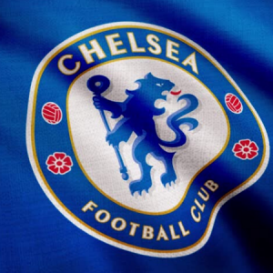 Chelsea star rejects new 2-year contract