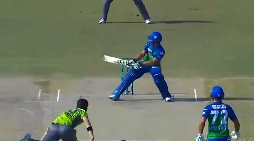 WATCH: Rohail Nazir reverse-paddles Shaheen Shah Afridi for awe-inspiring boundary in PSL 2020