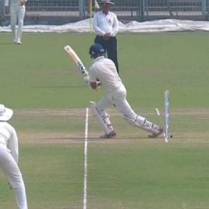 WATCH: Sudip Chatterjee survives despite getting hit-wicket off Ronit More in Bengal vs Karnataka Ranji semi-final