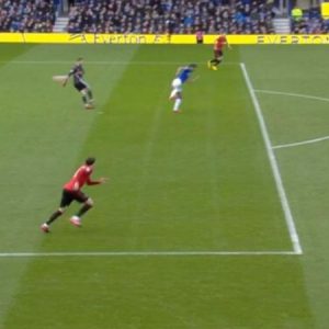 David De Gea howler Vs Everton: Watch Spanish goalkeeper's horrible mistake during Dominic Calvert Lewin's goal