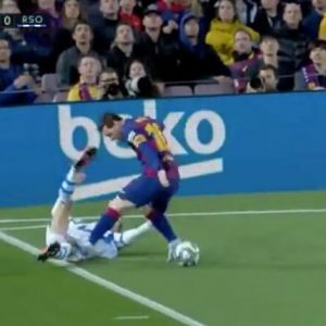 Lionel Messi stamp on Mikel Merino should have cost him red card; social media claims