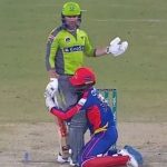 WATCH: Chadwick Walton hilariously grabs Ben Dunk in PSL 2020