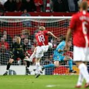 On This Day: 12 years ago Paul Scholes stunned Barcelona with screamer to send Manchester United into Champions League final