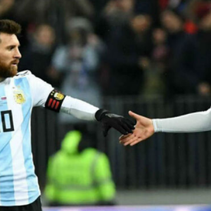 Paulo Dybala apologises to Lionel Messi for publicly criticizing him