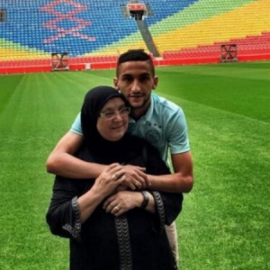 Chelsea bound Hakim Ziyech reduced to tears by his mother’s message during Ajax farewell