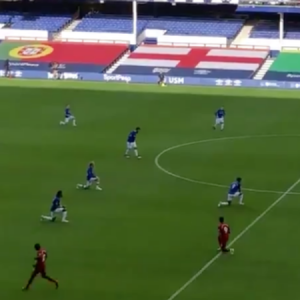 Sadio Mane forgets to take a knee