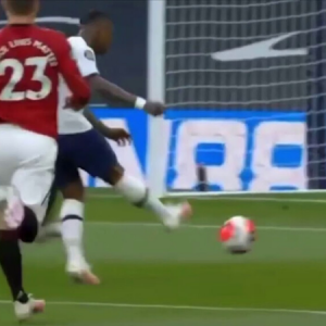 Steven Bergwijn goal vs Man Utd: Harry Maguire error allows Spurs to draw first blood