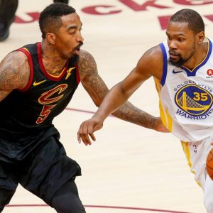 "Steph Curry has such great gravity JR Smith gave Kevin Durant open dunks!": How Warriors superstar's legendary off-ball game confounded LeBron James and co