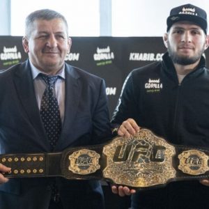 Khabib Nurmagomedov Referred The Quran To Pay Tribute To Father Abdulmanap Nurmagomedov