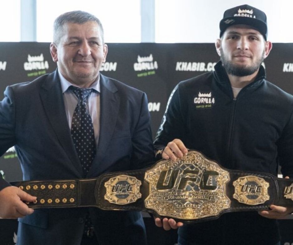 Khabib Nurmagomedov Referred The Quran To Pay Tribute To Father Abdulmanap Nurmagomedov