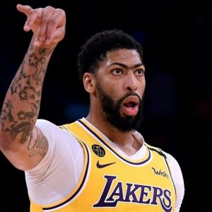 Anthony Davis to Lakers owners