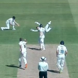 Bob Willis Trophy 2020: Alex Davies grabs stunner to dismiss Sean Dickson