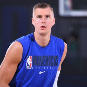 Is Kristaps Porzingis playing tonight vs Clippers?