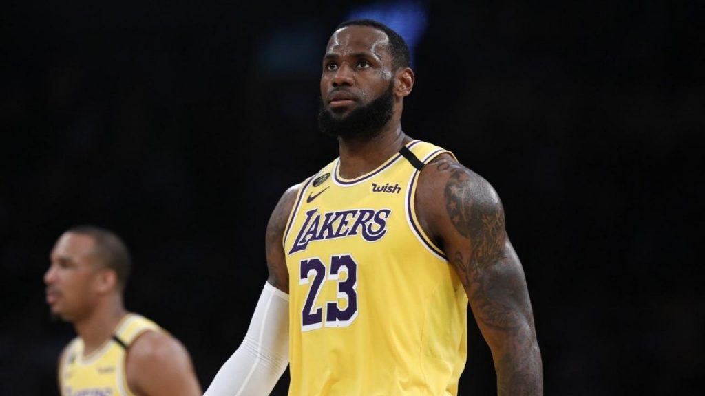 Is LeBron James playing tonight vs Blazers