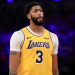 Anthony Davis back injury