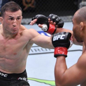 Merab Dvalishvili kicks off UFC 252 main card with a win over John Dodson