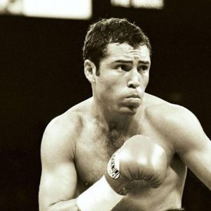 Boxing Legend Oscar De La Hoya Announces Comeback After 12 Years Out