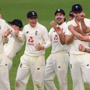 ENG vs PAK Dream11 Prediction: England vs Pakistan 3rd Test – 21 August 2020. Hosts England will take on Pakistan in the 3rd test match of the three-match Test series. England can’t lose the series now whereas Pakistan can’t win it. The second test was almost a wash-out and we can only hope that the rain will stay away in this game.