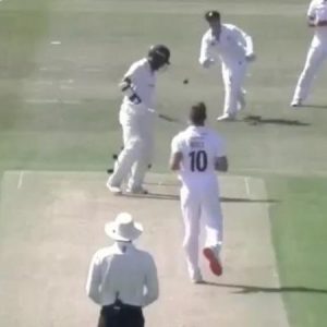 Bob Willis Trophy: Leicestershire's Hassan Azad caught off guard by Derbyshire wicket-keeper Harvey Hosein