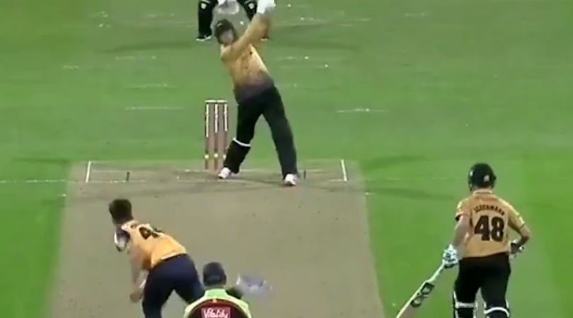 Vitality T20 Blast: Gareth Delany hits monstrous six off Jordan Thompson in Leicestershire vs Yorkshire match