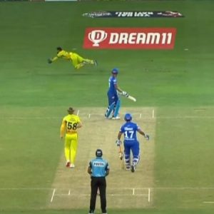 MS Dhoni catch vs Delhi Capitals: Watch CSK captain grabs flying catch to dismiss Shreyas Iyer in IPL 2020