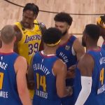 Dwight Howard spying on Nuggets