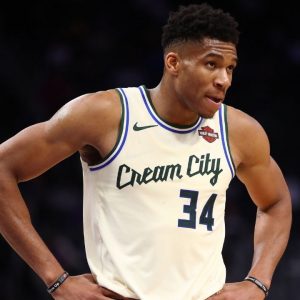 Giannis Antetokounmpo meets Bucks management