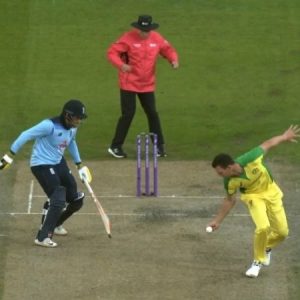 Josh Hazlewood catch vs England: Watch Australian pacer grabs stunner off own bowling to dismiss Jason Roy