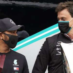 "Why they are not driving a Mercedes"- Toto Wolff attacks the critiques of Lewis Hamilton