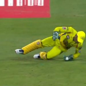 MS Dhoni catch vs Rajasthan Royals: Twitterati slam Sanju Samson after another single-digit score vs CSK