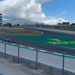 Red Bull cars emit excessive smoke during Free Practice session