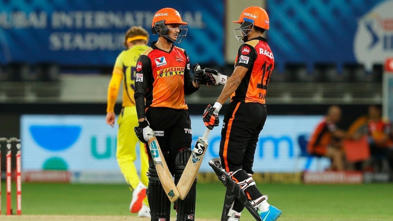 Garg cricket: Twitter reactions on Priyam Garg and Abhishek Sharma's 77-run partnership vs CSK