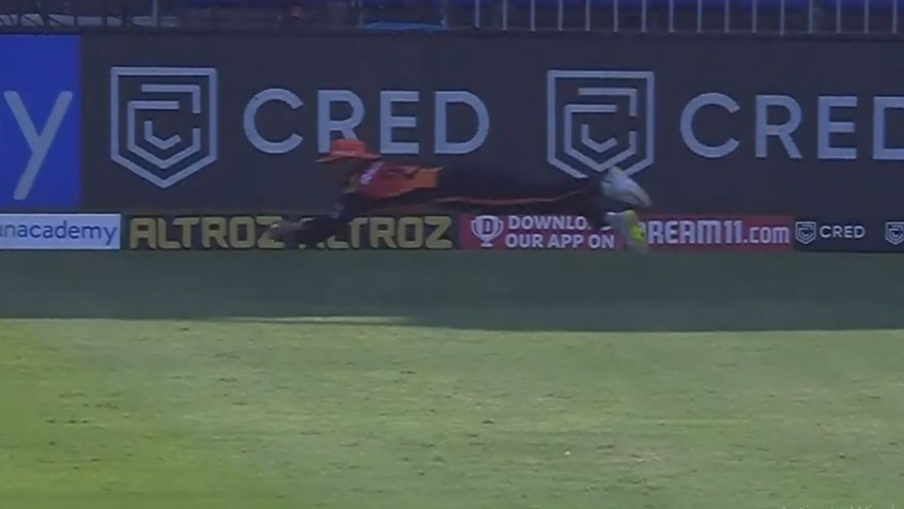 'Tremendous athleticism': Sachin Tendulkar lauds Manish Pandey's catch to dismiss Ishan Kishan in MI vs SRH IPL 2020 match